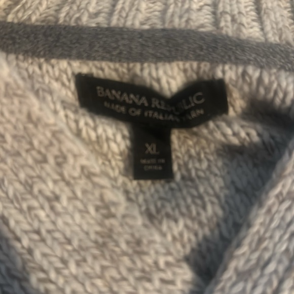 Perfect condition banana republic sweater made with Italian Yarn. XL size. - Picture 2 of 4
